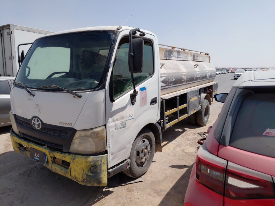 تويوتا دينا  2012 image