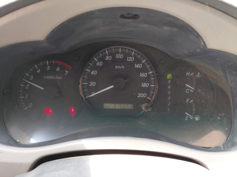 تويوتا انوفا  2013 image