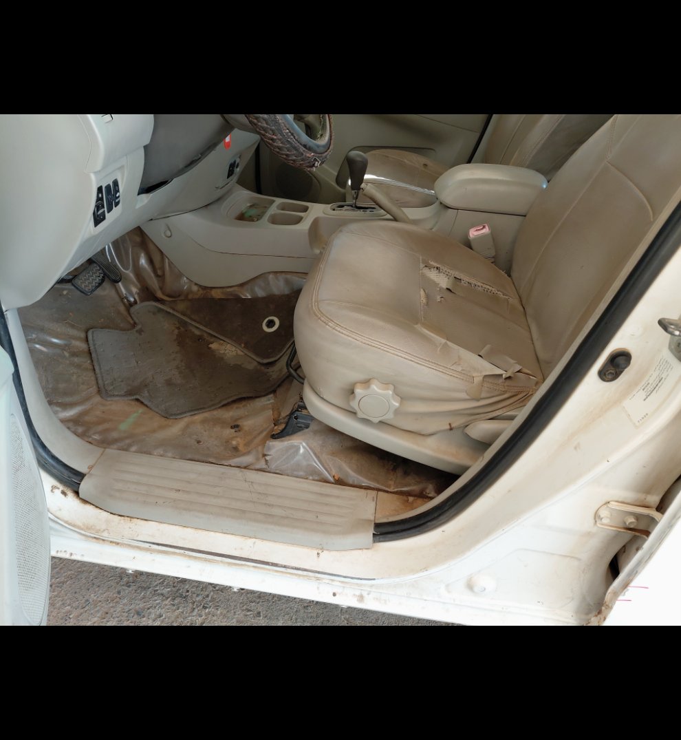 تويوتا انوفا  2013 image