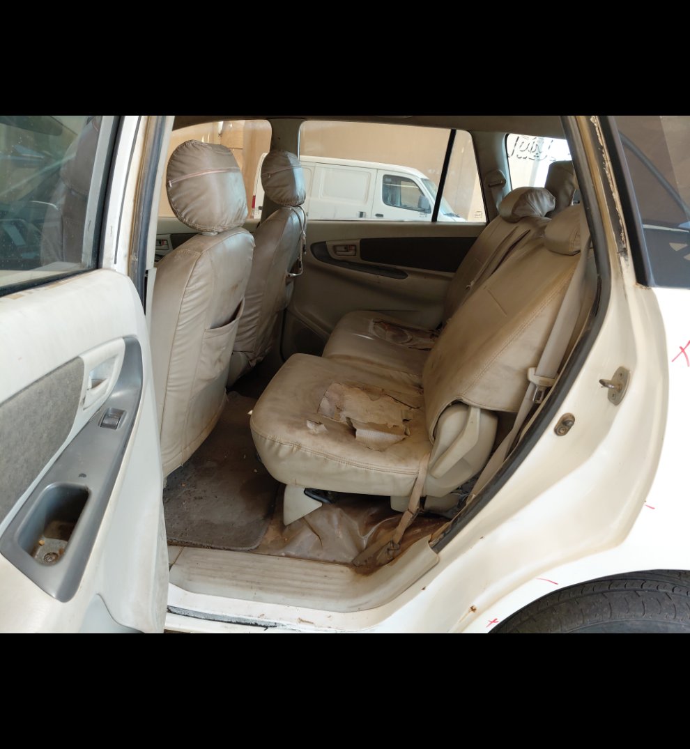 تويوتا انوفا  2013 image