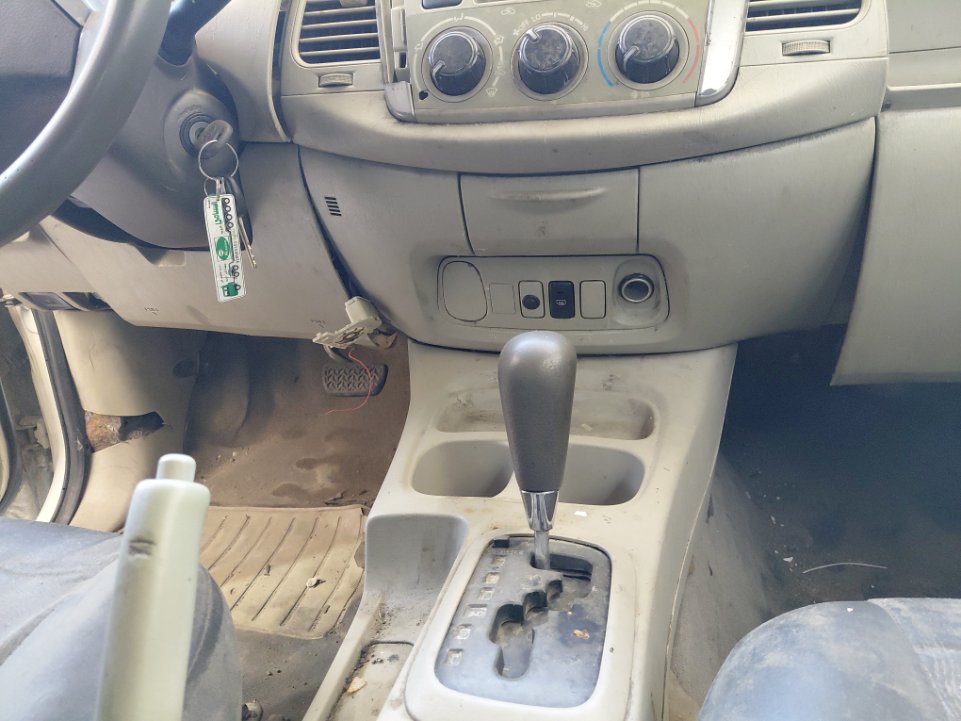 تويوتا انوفا  2014 image