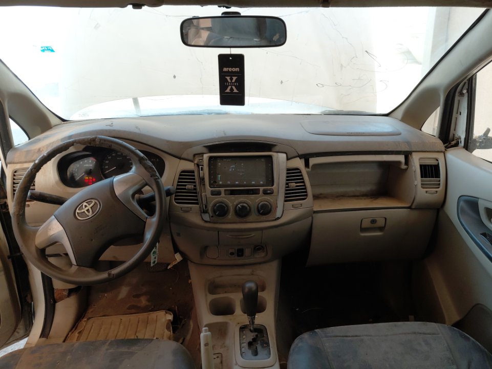 تويوتا انوفا  2014 image