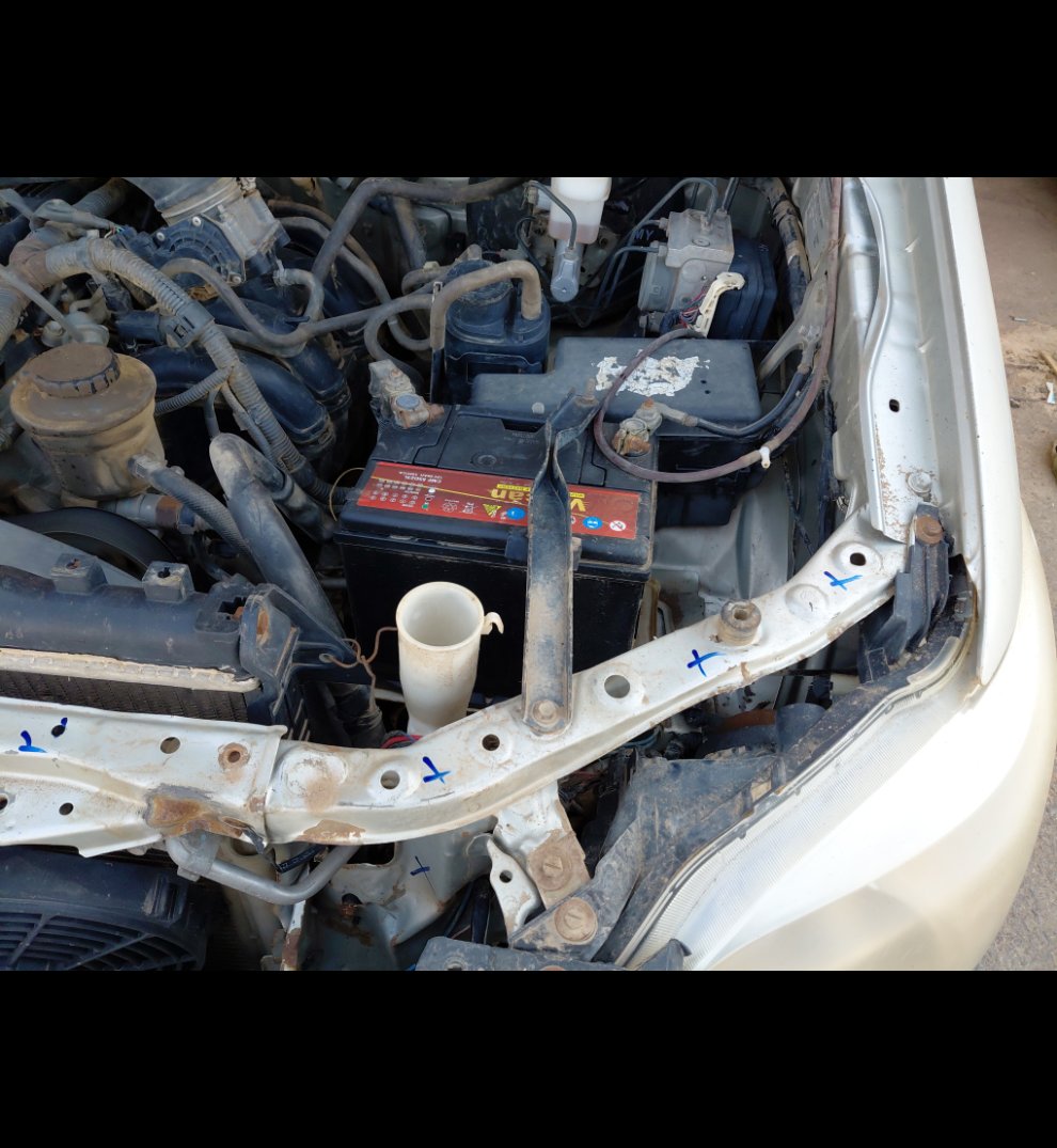 تويوتا انوفا  2012 image