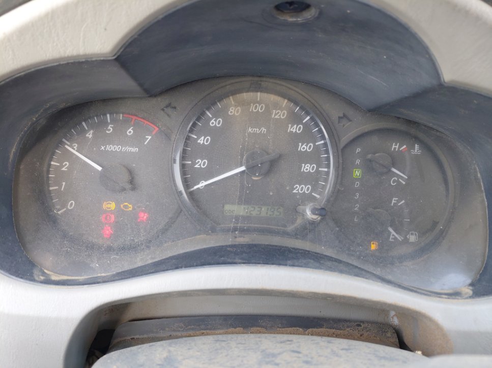 تويوتا انوفا  2012 image