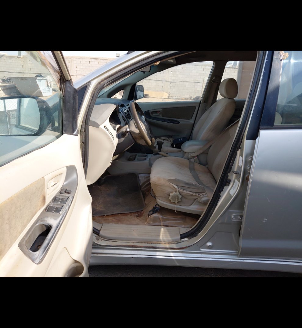 تويوتا انوفا  2012 image