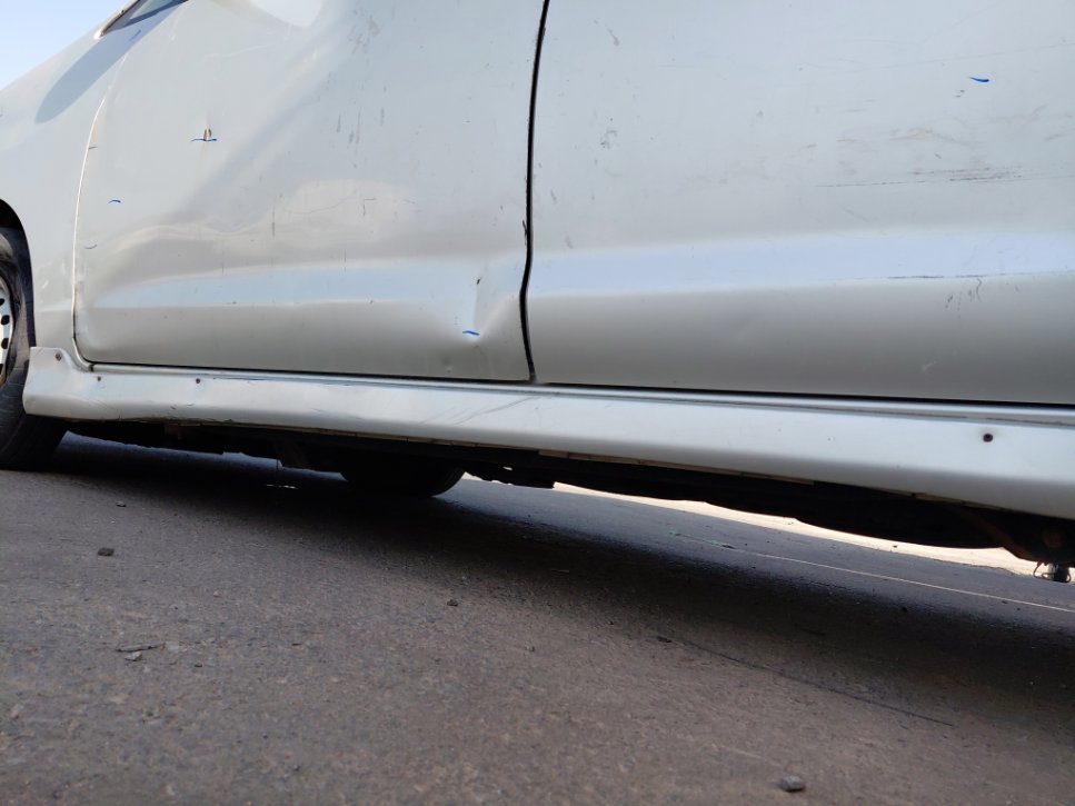 تويوتا انوفا  2012 image