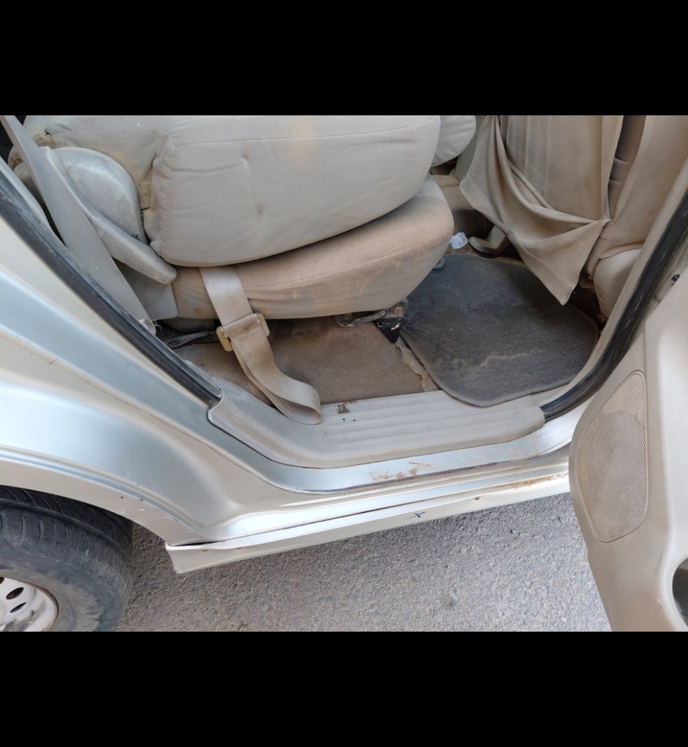 تويوتا انوفا  2012 image