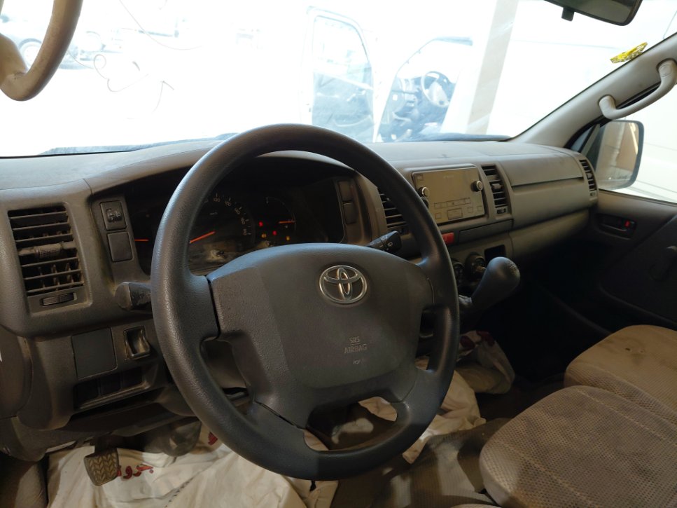 Toyota Hiace  2015 image