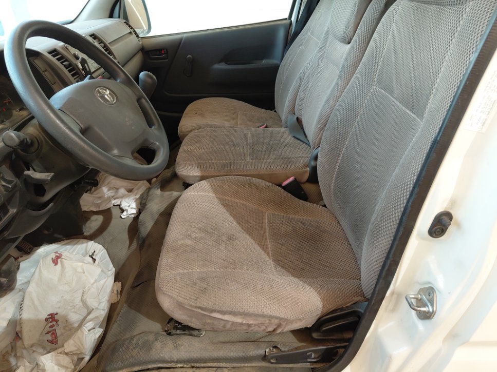 Toyota Hiace  2015 image