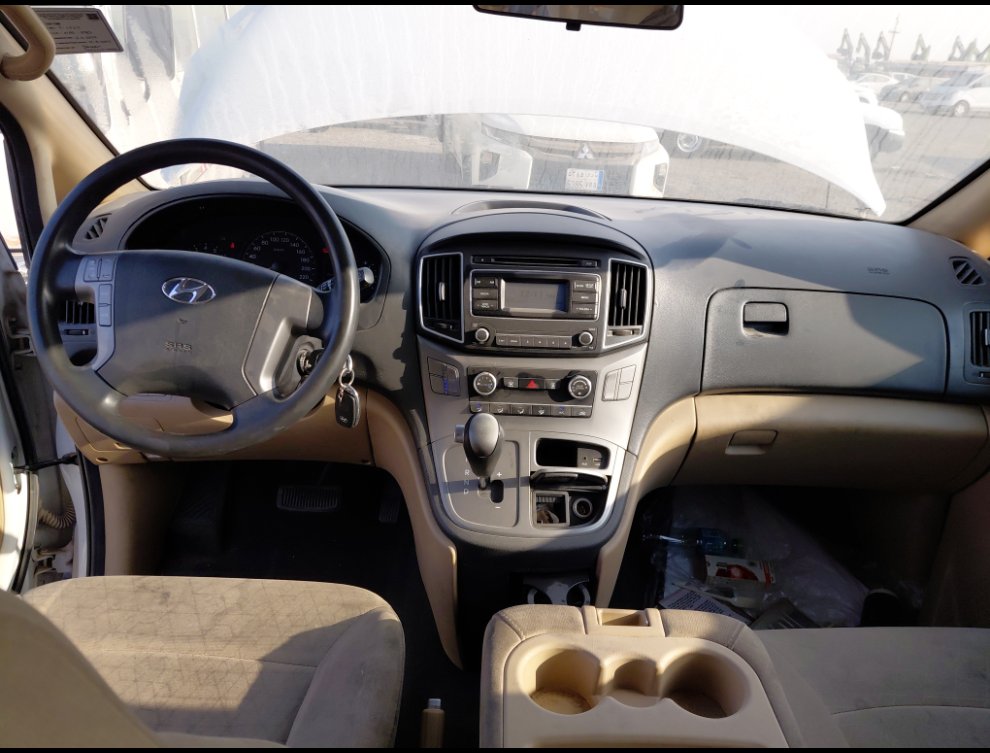 Hyundai H1  2021 image