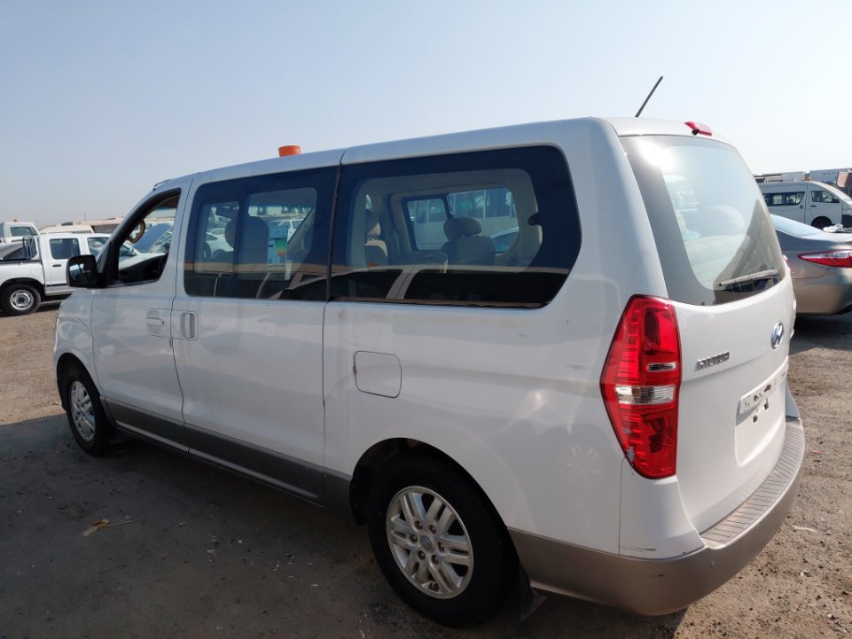 Hyundai H1  2021 image