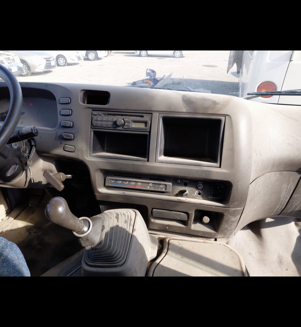 Mitsubishi Rosa FUSO 2013 image