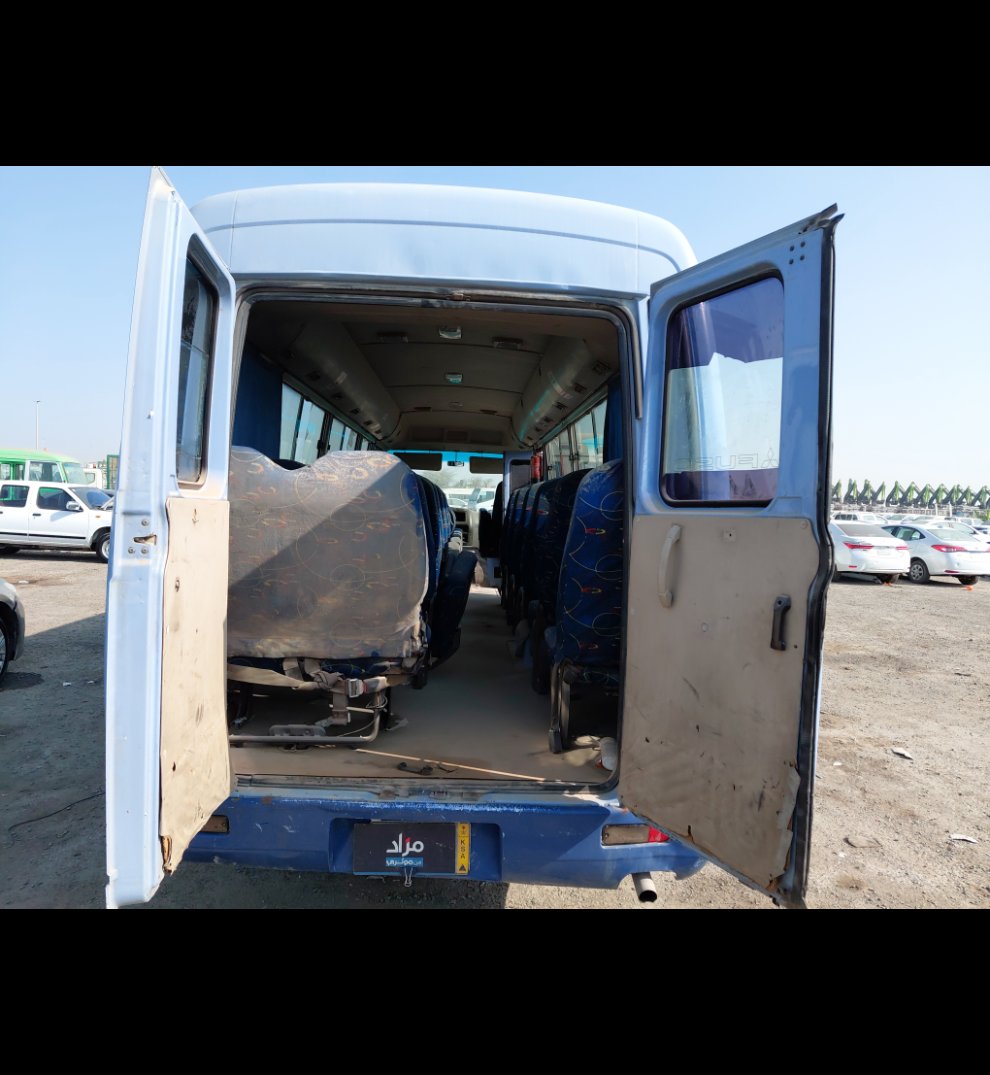 Mitsubishi Rosa FUSO 2013 image