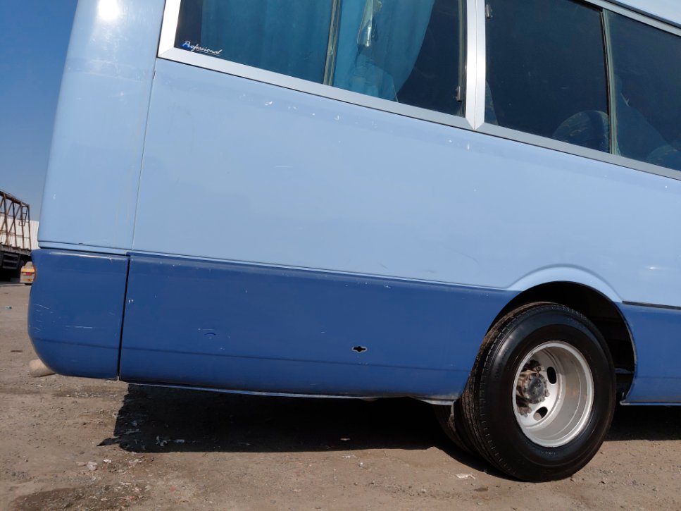 Mitsubishi Rosa FUSO 2013 image