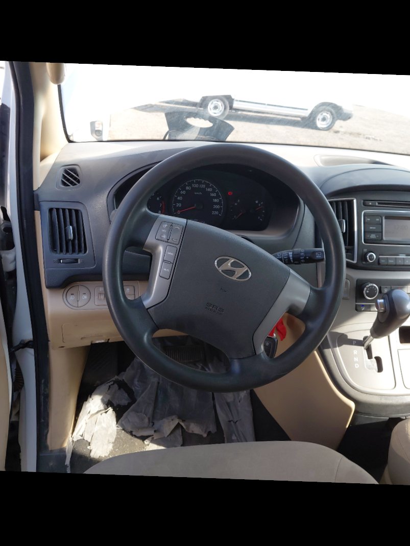 Hyundai H1  2021 image