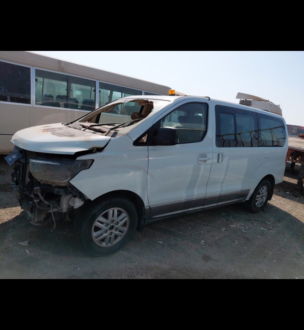 Hyundai H1  2021 image