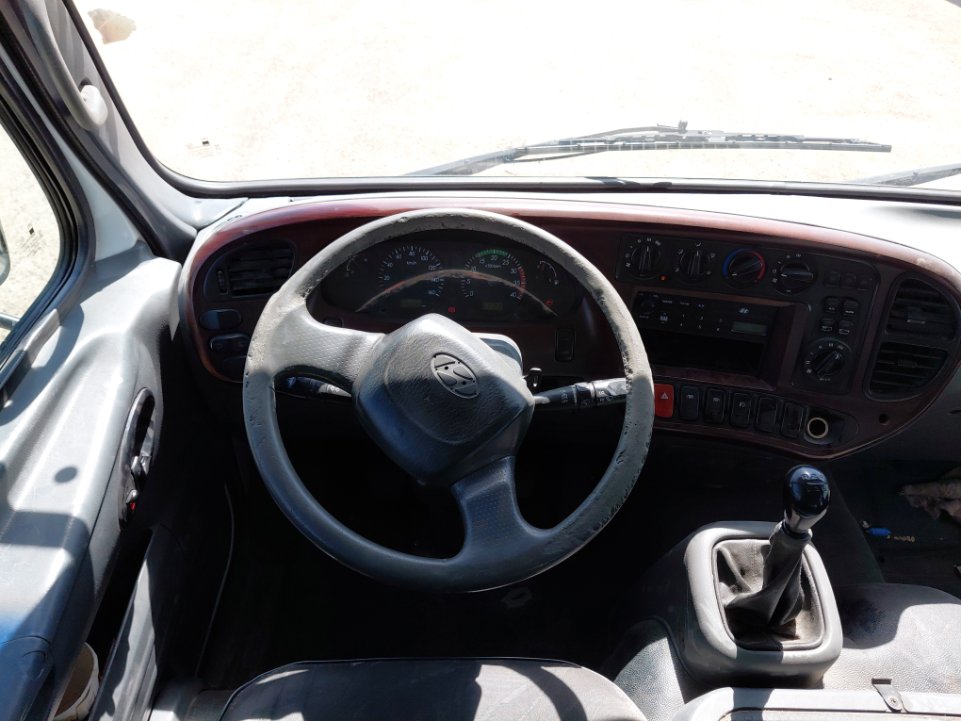 Hyundai County  2016 image