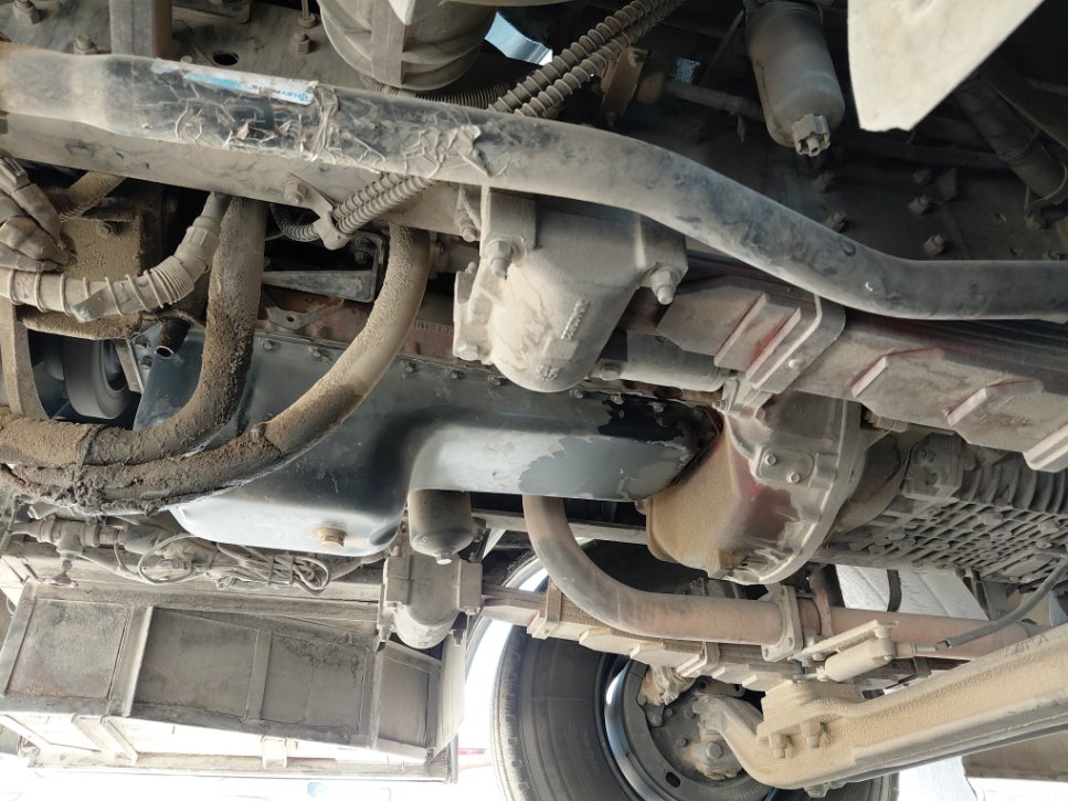 Ashok Leyland Falcon  2020 image