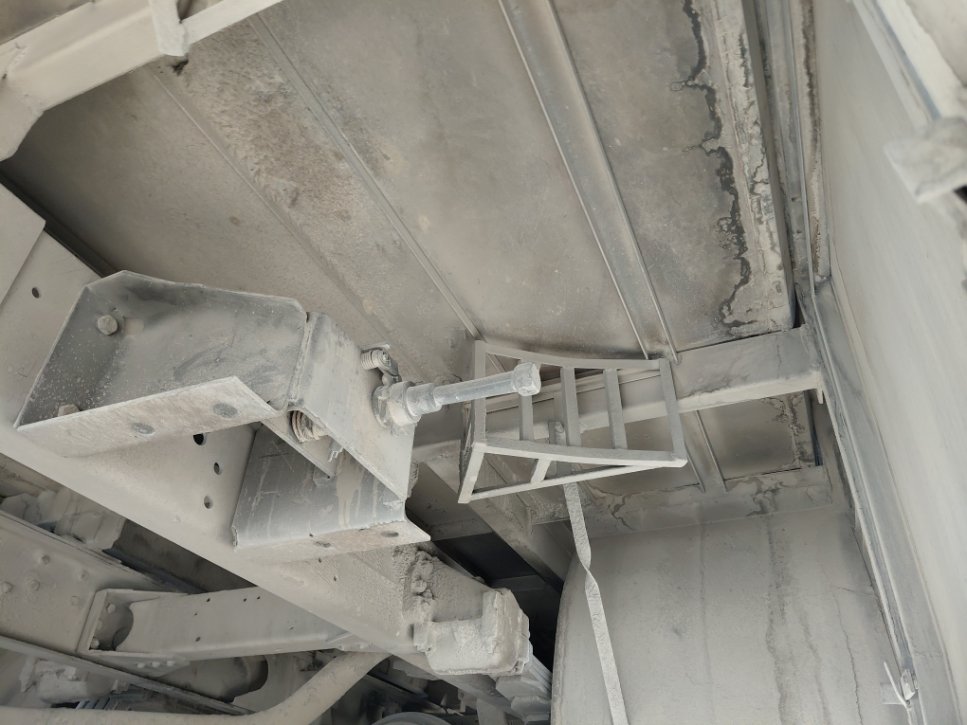 Ashok Leyland Falcon  2020 image