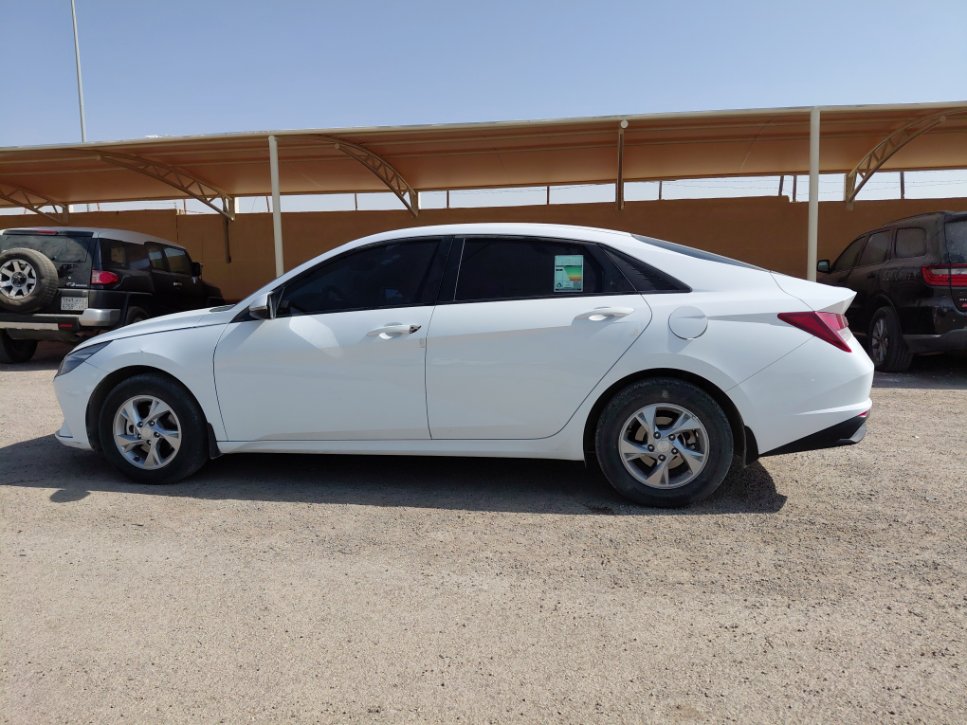 Hyundai Elantra  2021 image