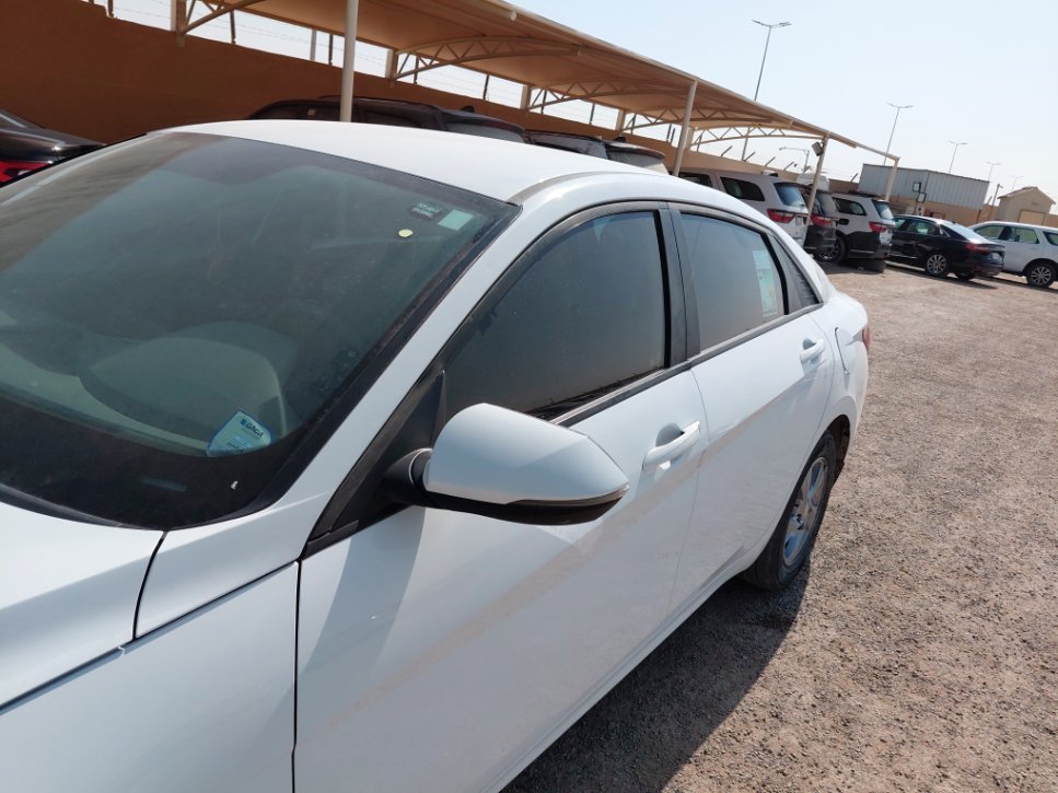 Hyundai Elantra  2021 image