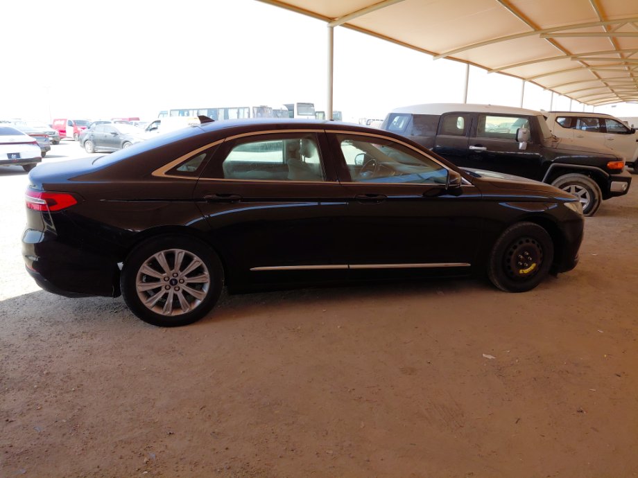 Ford Taurus  2020 image