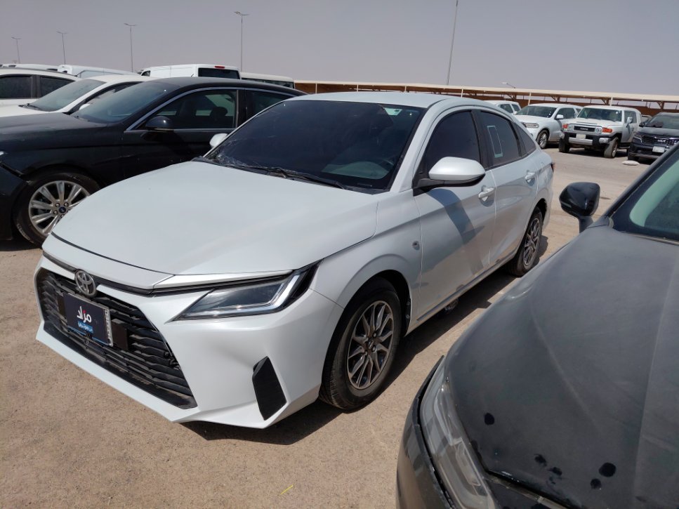 تويوتا يارس  2023 image