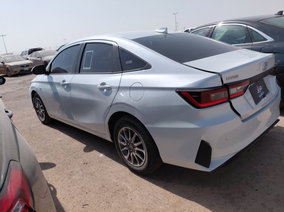 تويوتا يارس  2023 image