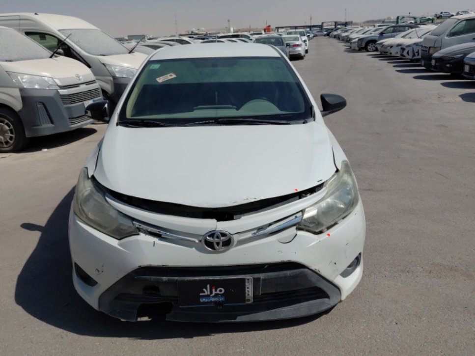 تويوتا يارس  2016