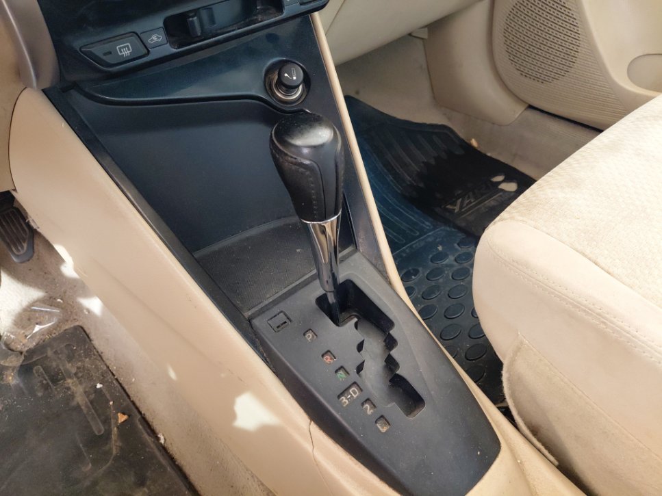 تويوتا يارس  2014 image