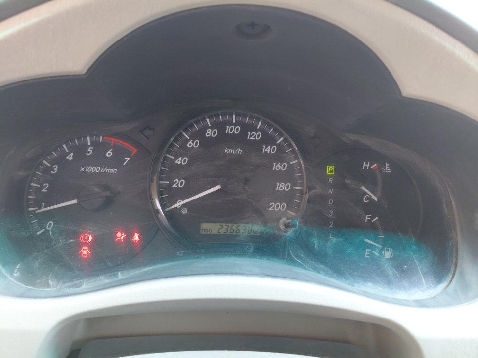 Toyota Innova  2014 image