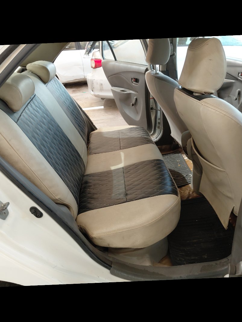 Toyota Yaris  2013 image