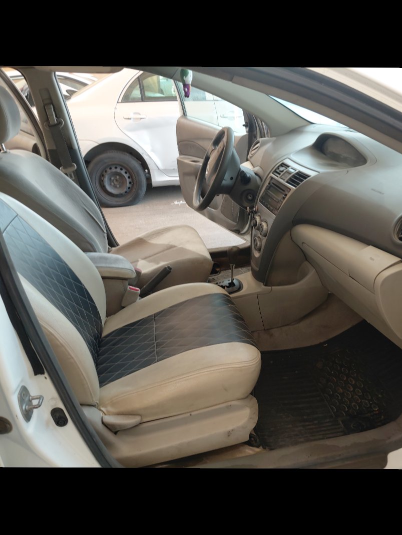 Toyota Yaris  2013 image