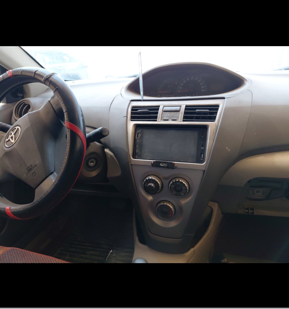 Toyota Yaris  2013 image