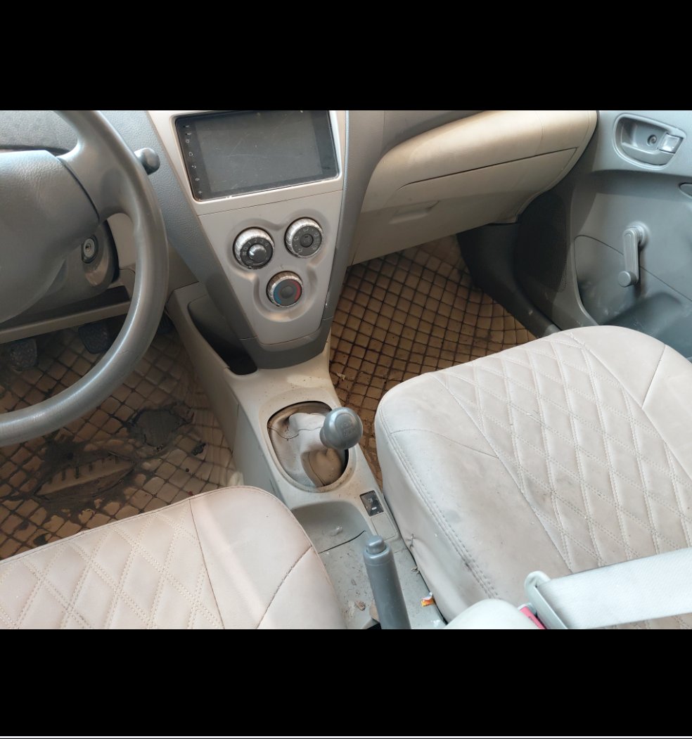 Toyota Yaris  2012 image