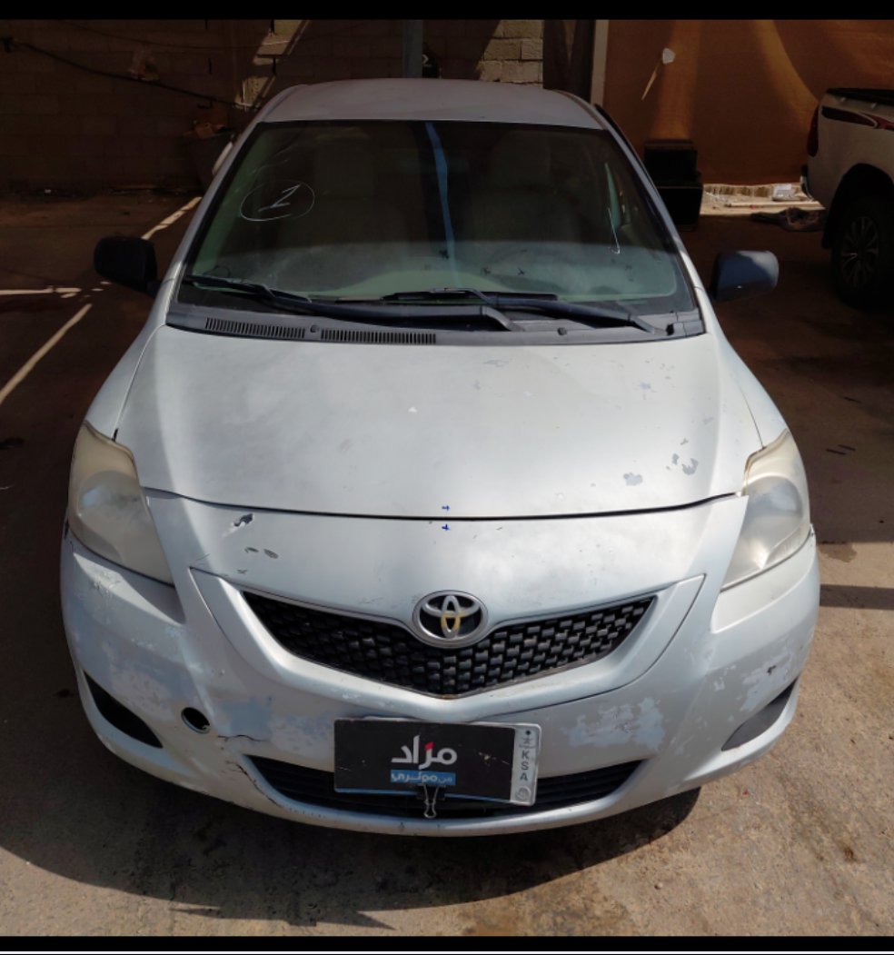 تويوتا يارس  2012