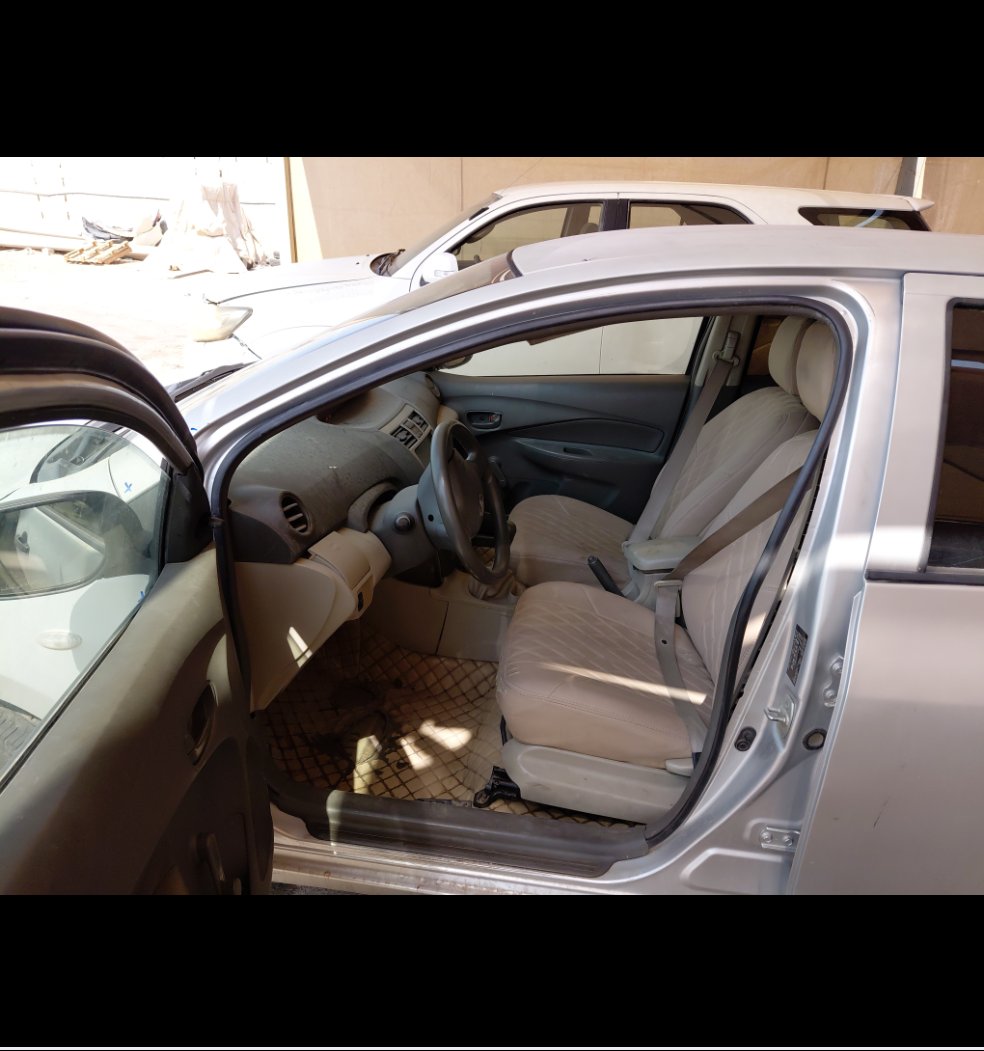 Toyota Yaris  2012 image