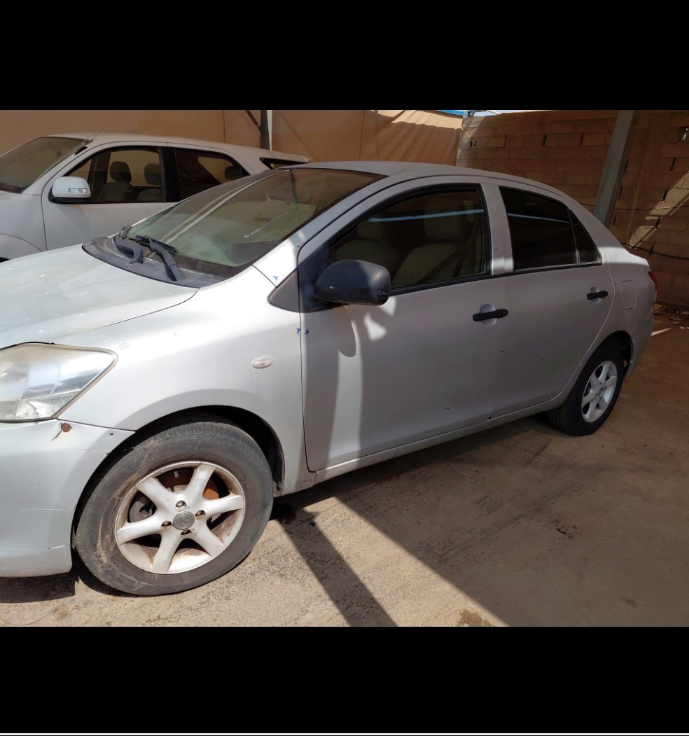 Toyota Yaris  2012 image
