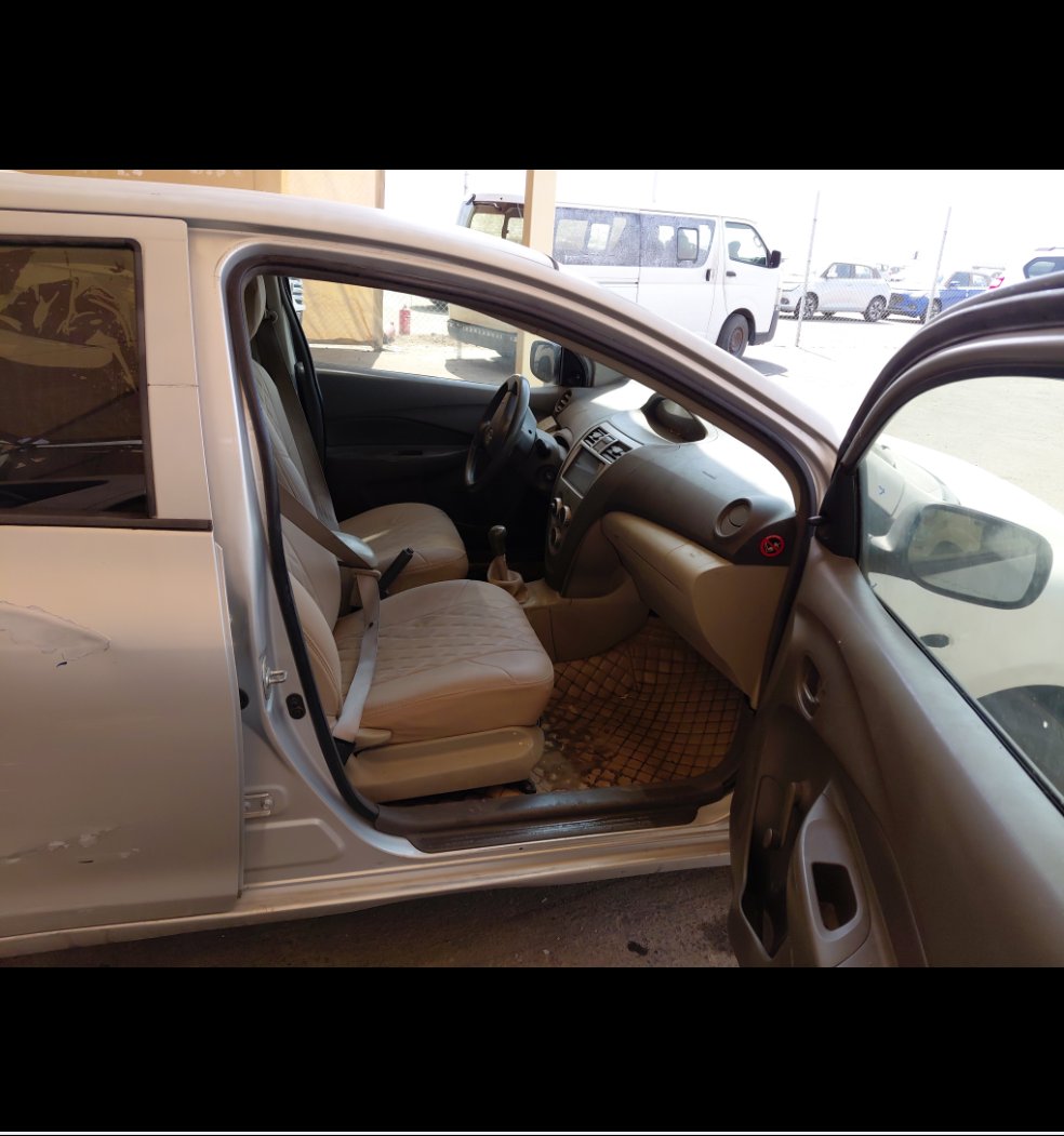 Toyota Yaris  2012 image