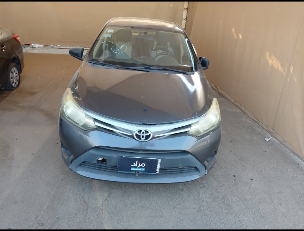 تويوتا يارس  2015