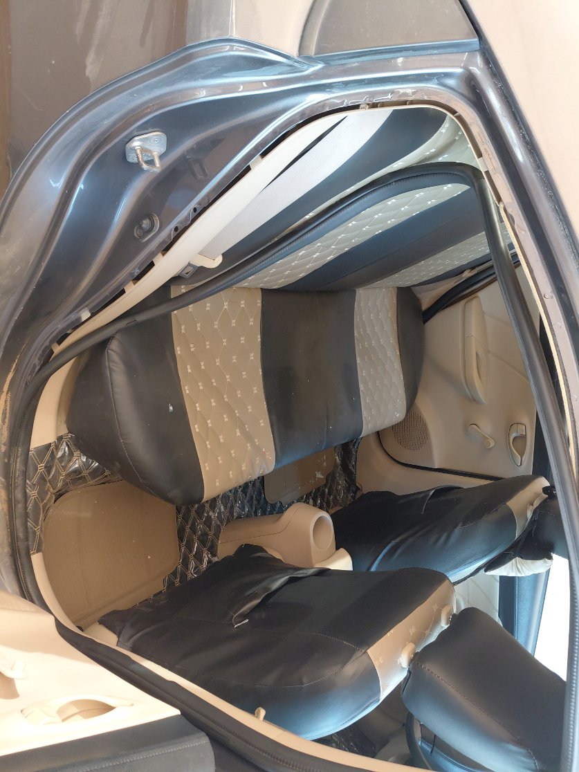 Toyota Yaris  2015 image