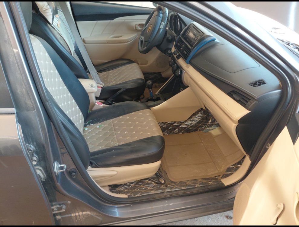 Toyota Yaris  2015 image