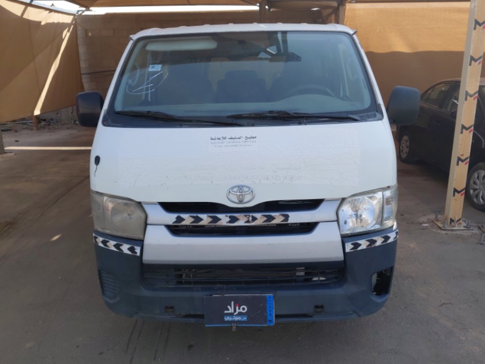 تويوتا هايس فان  2015