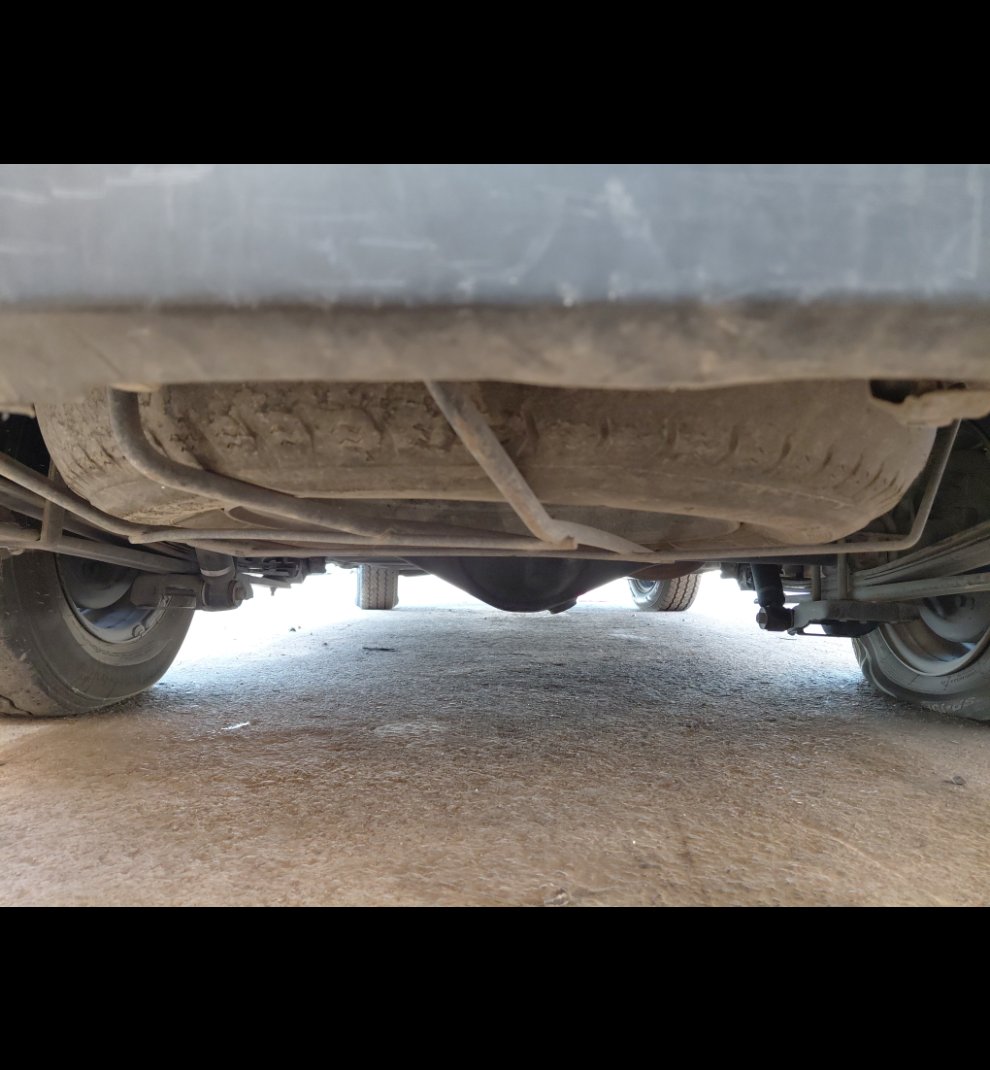 Toyota Hiace Van  2015 image