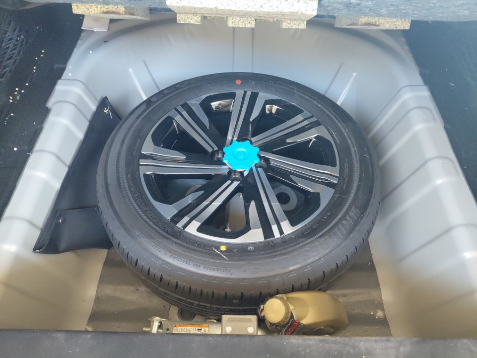 تويوتا يارس SD YX 2024 image