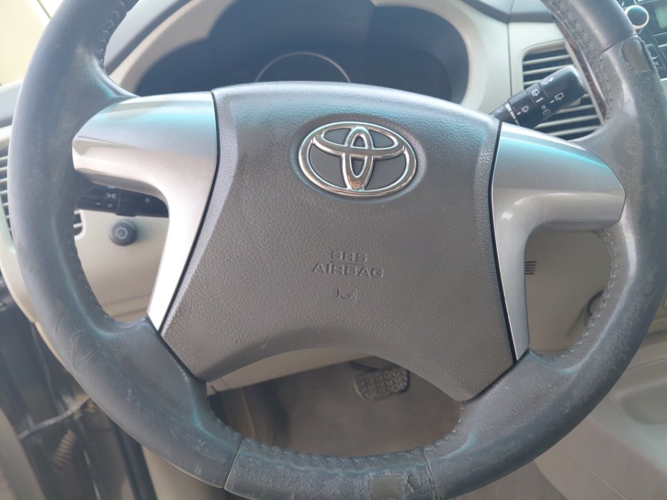 تويوتا انوفا  2014 image