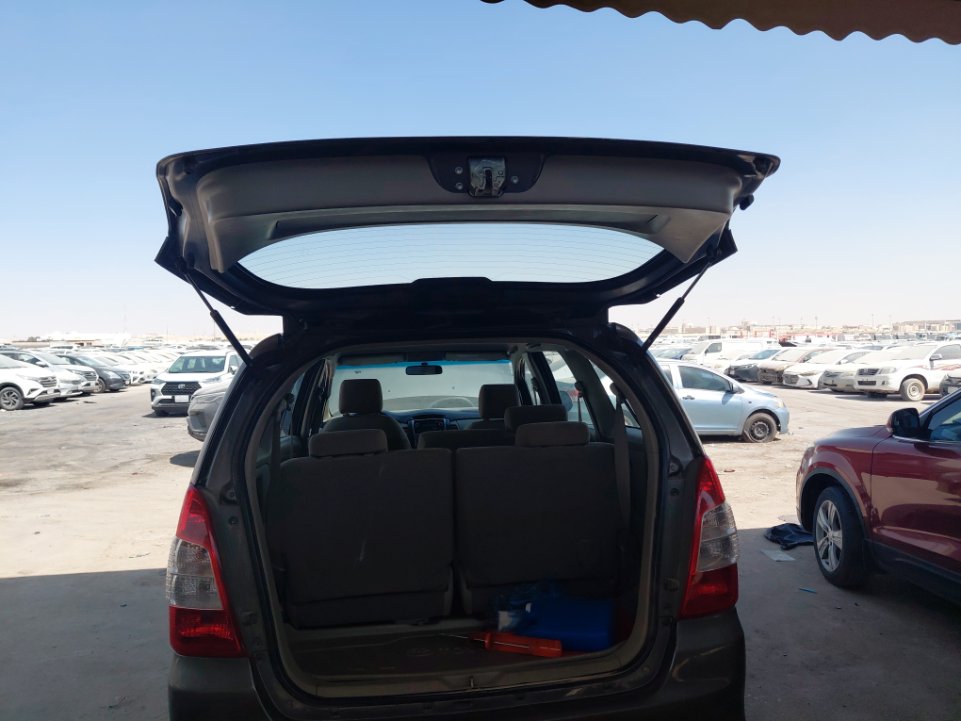 تويوتا انوفا  2014 image