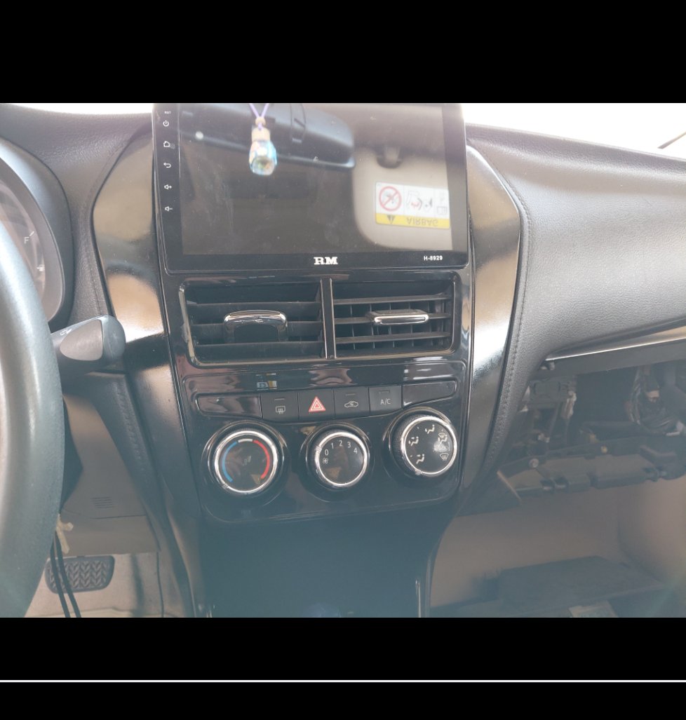 تويوتا يارس Y SD 2019 image