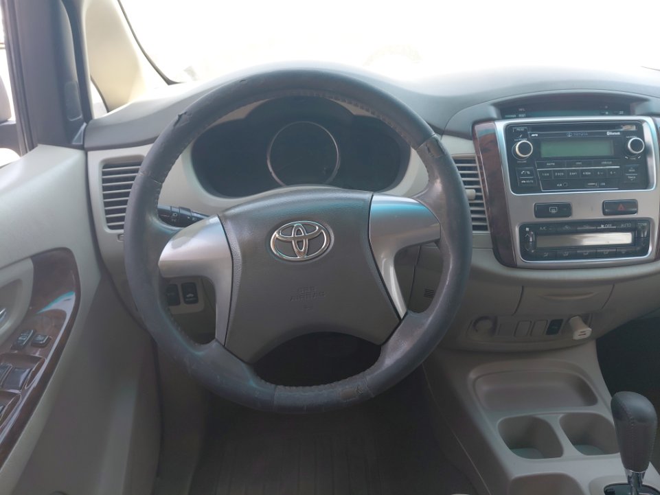 تويوتا انوفا  2014 image