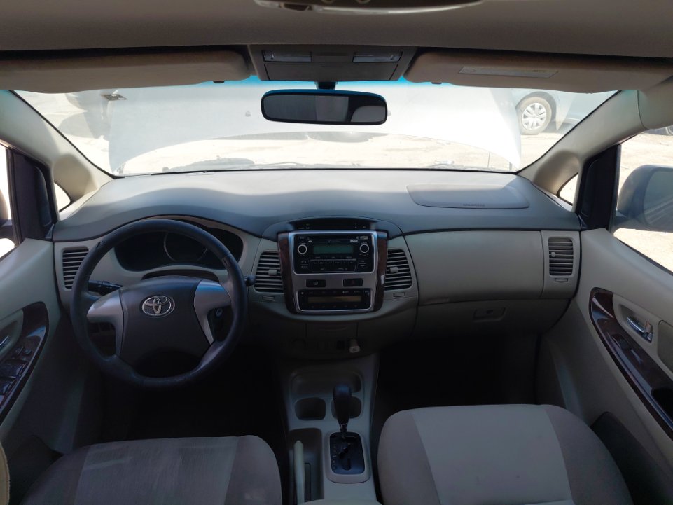 تويوتا انوفا  2014 image